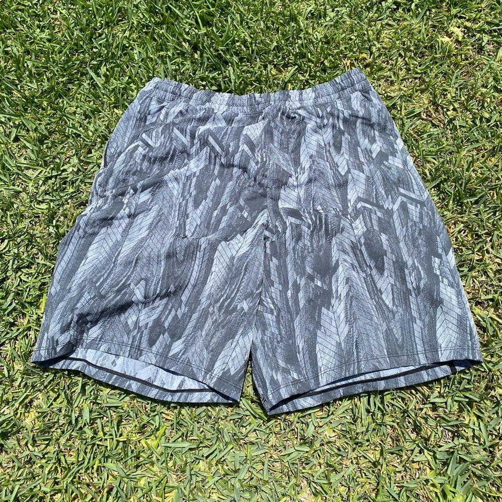 Lululemon men’s shorts